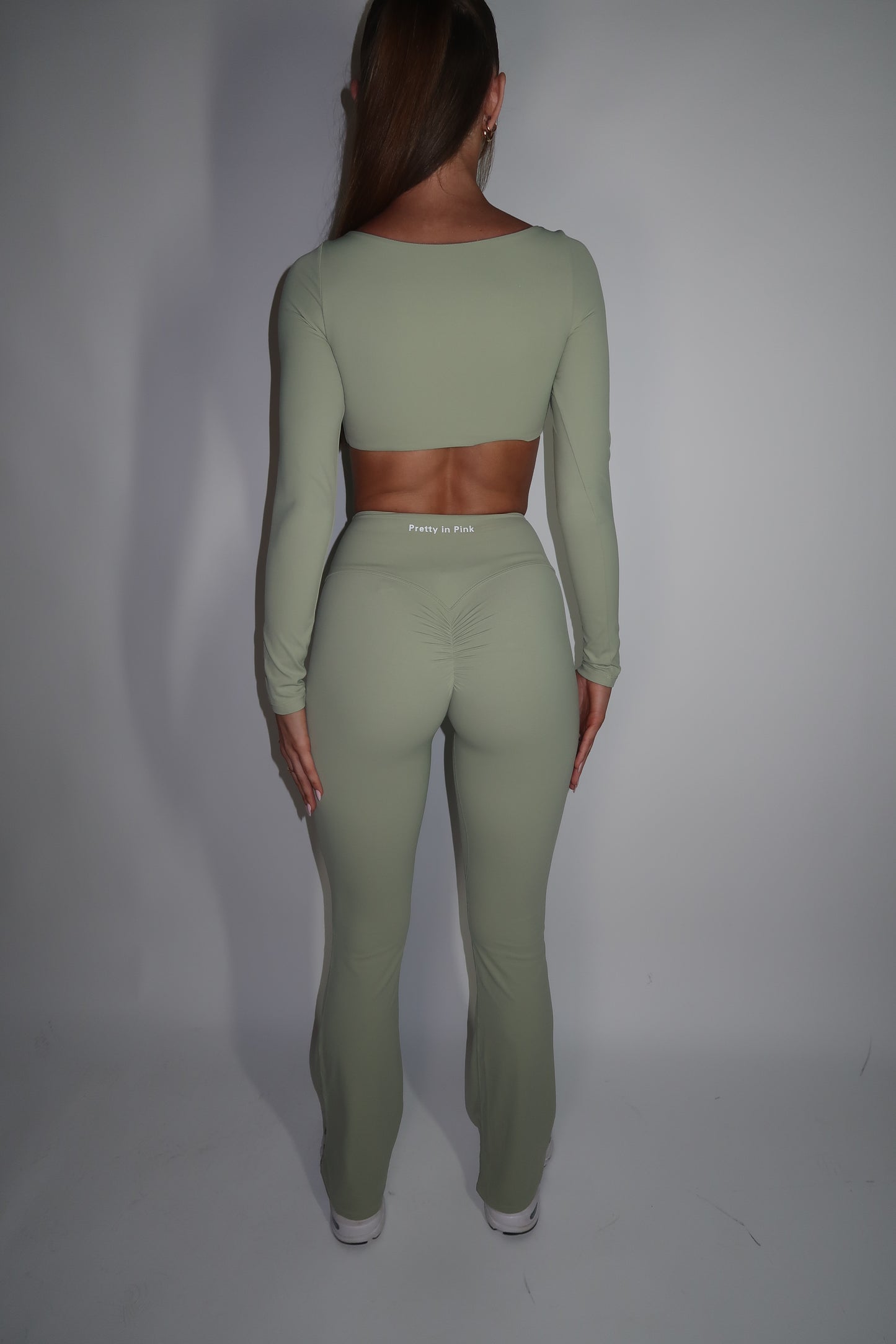GYM GIRL ERA EXCLUSIVE Olive Sculpt flared trousers