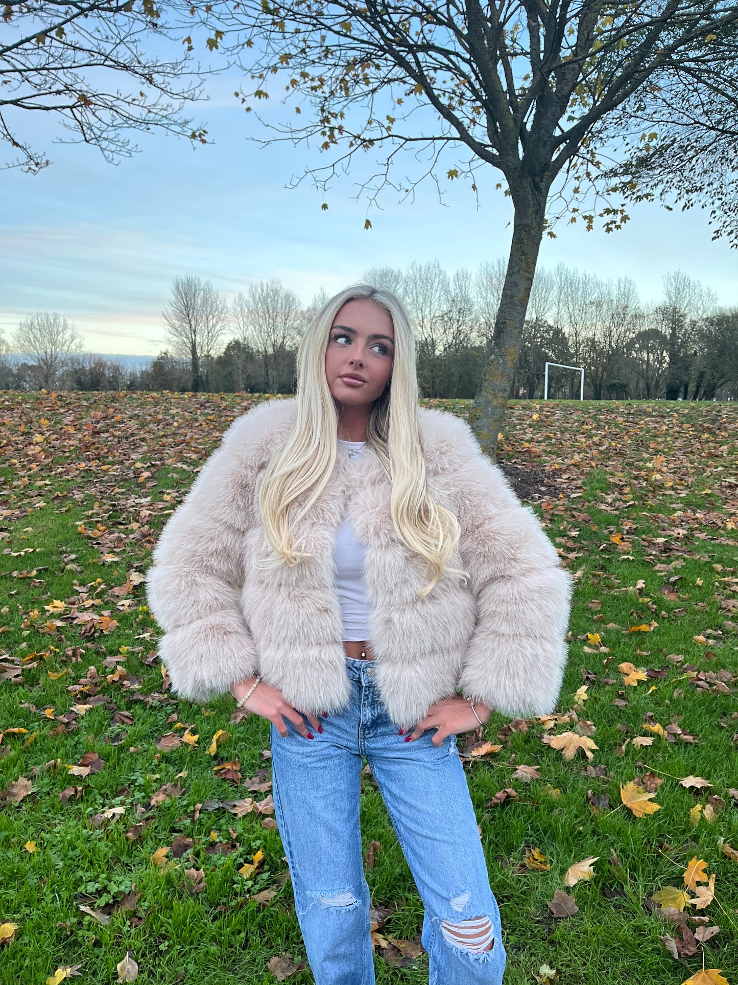 Luxury Cream Faux fur 3/4 length sleeve fur coat
