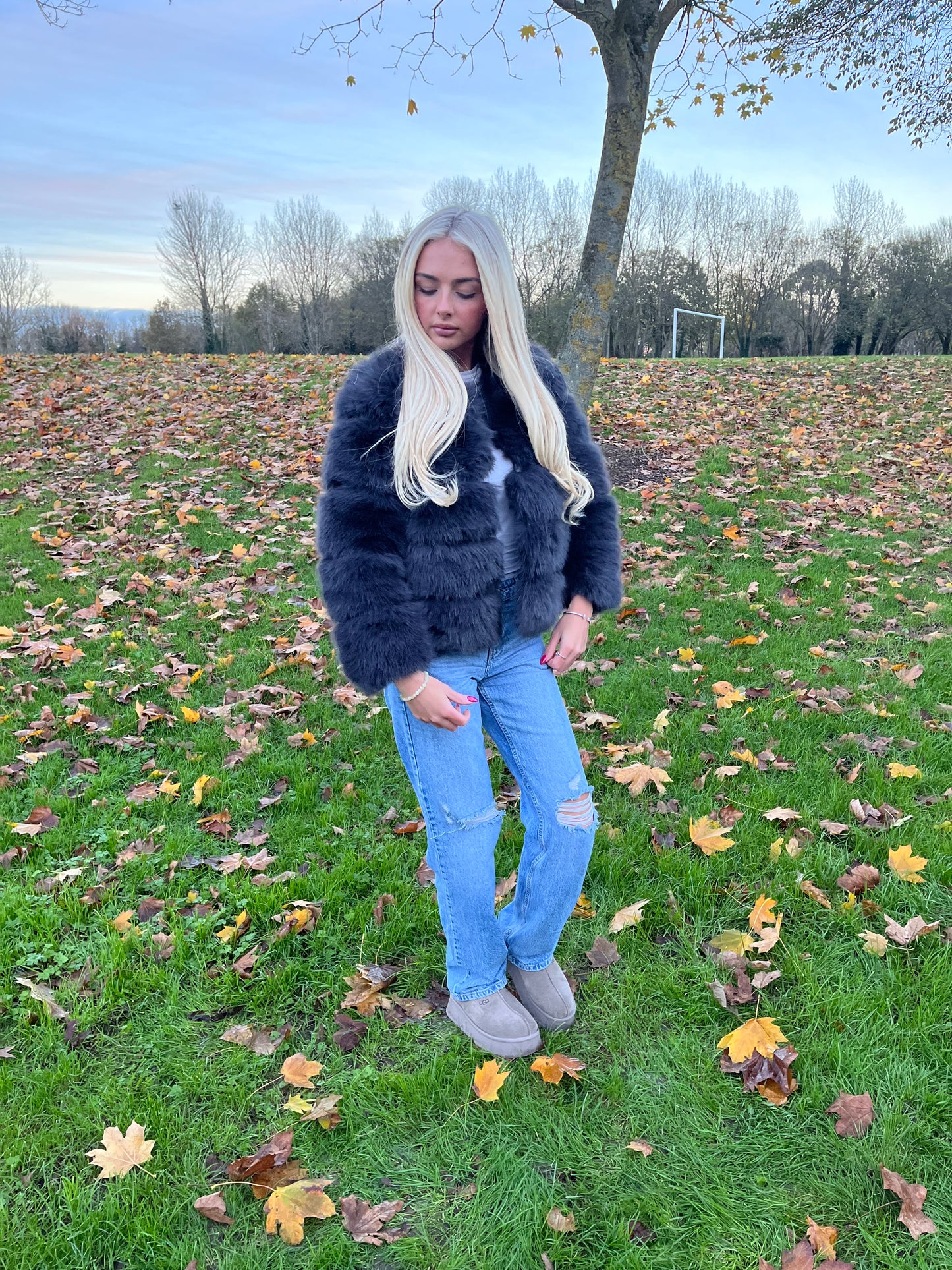 Luxury Dark charcoal grey NEW luxury faux fur coat 3/4 sleeve