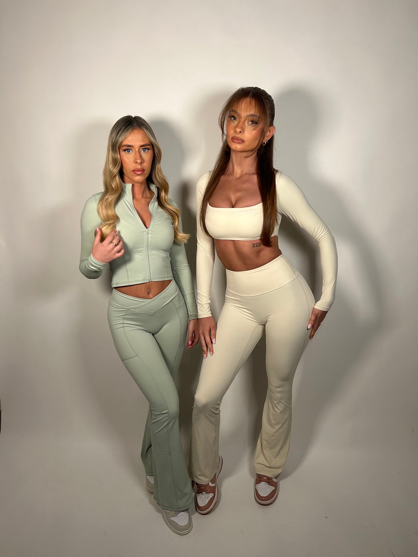 PRE-ORDER GYM GIRL ERA EXCLUSIVE Sage Sculpt V waist flared bottoms