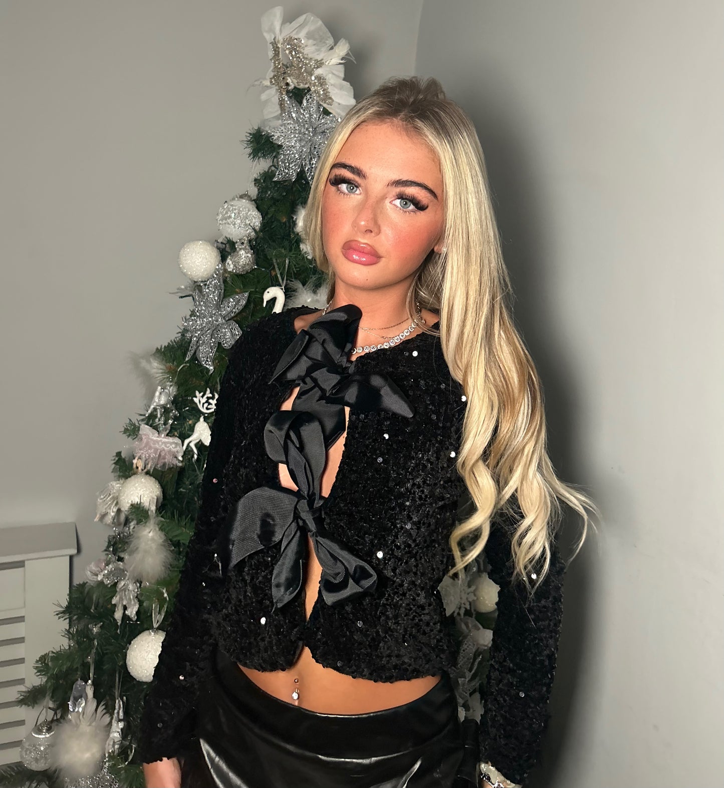 Black sequins bow blazer