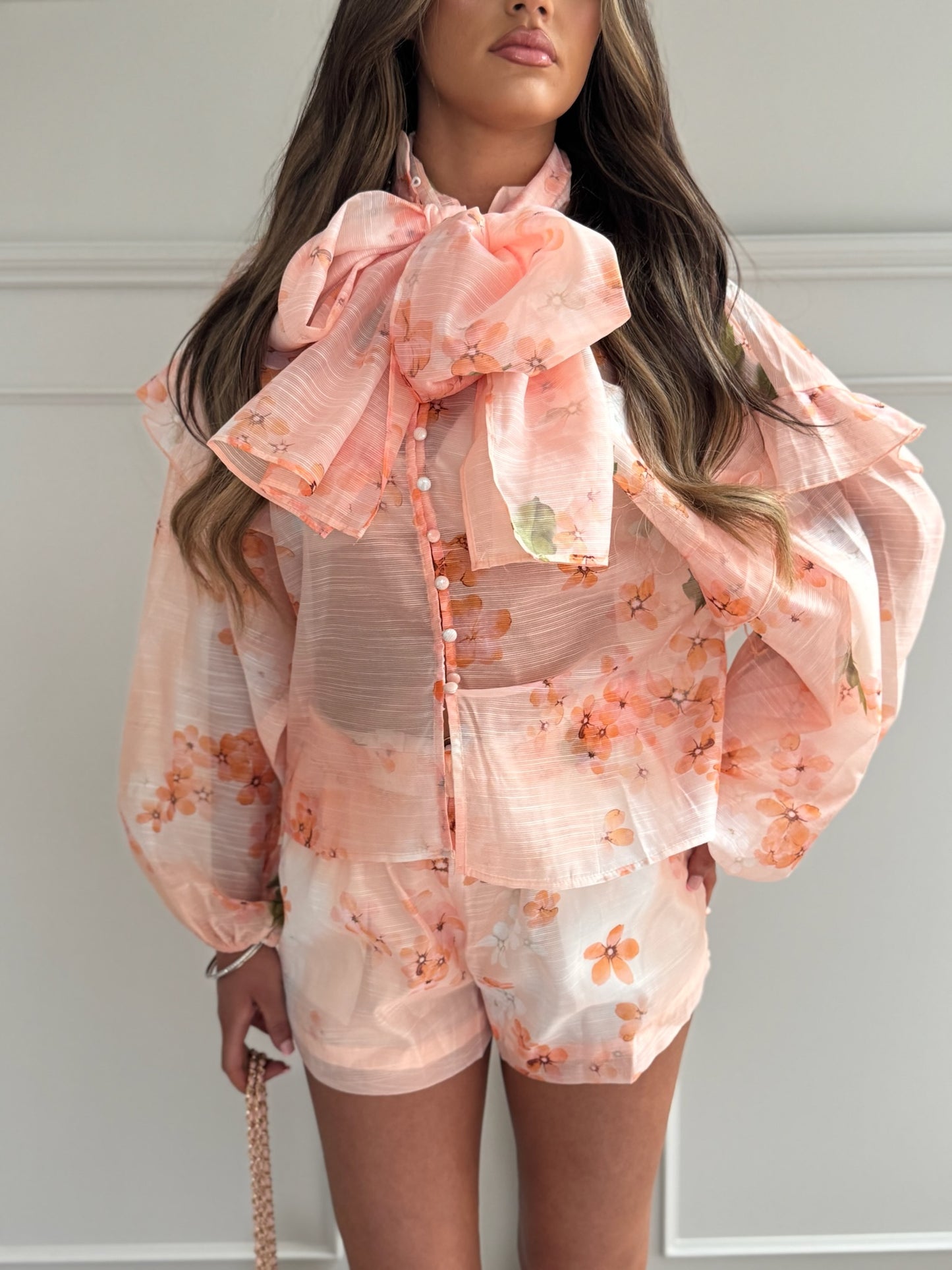 Floral Print Blouse And Shorts Set With Neckerchie