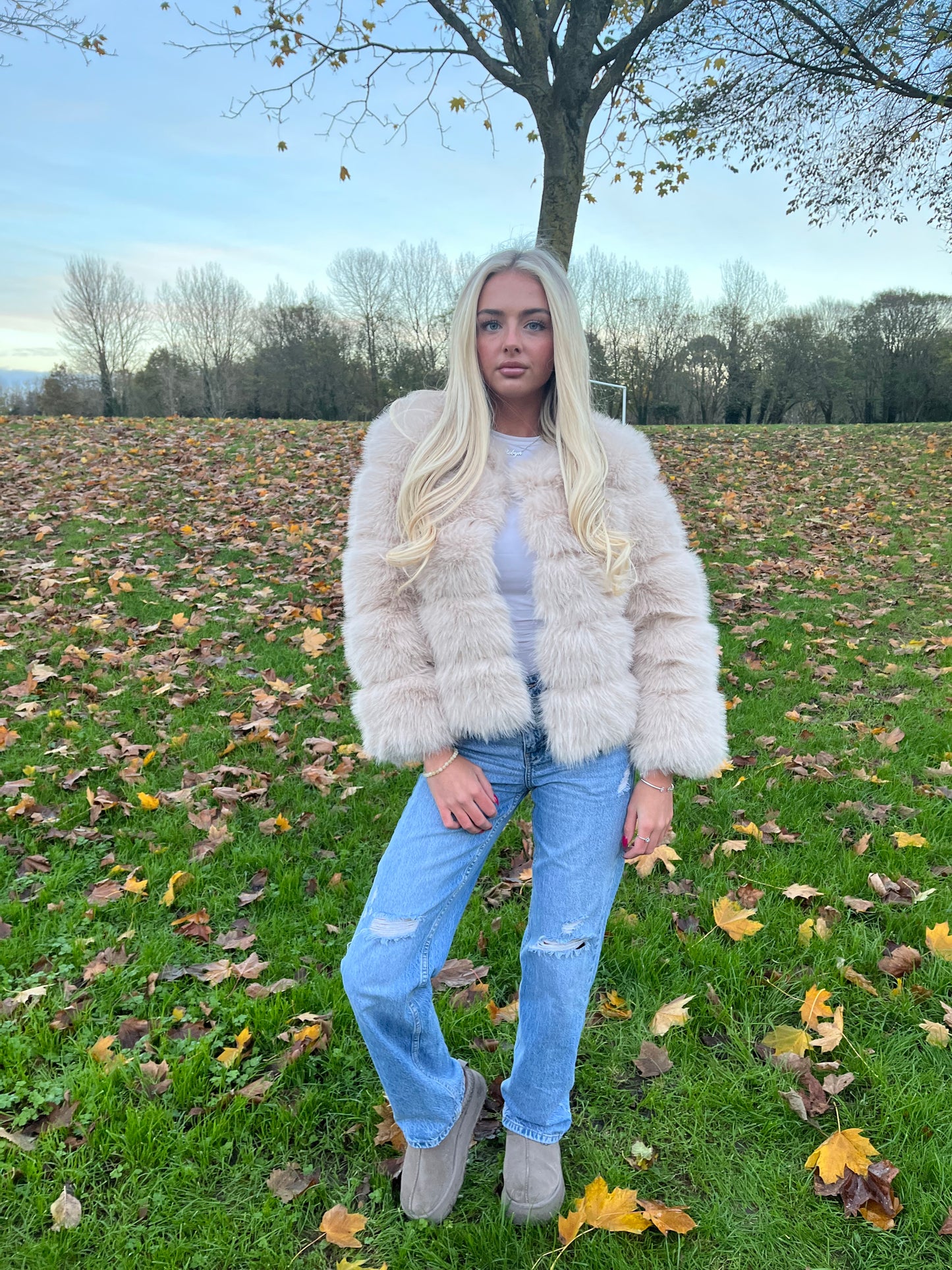 Luxury Cream Faux fur 3/4 length sleeve fur coat