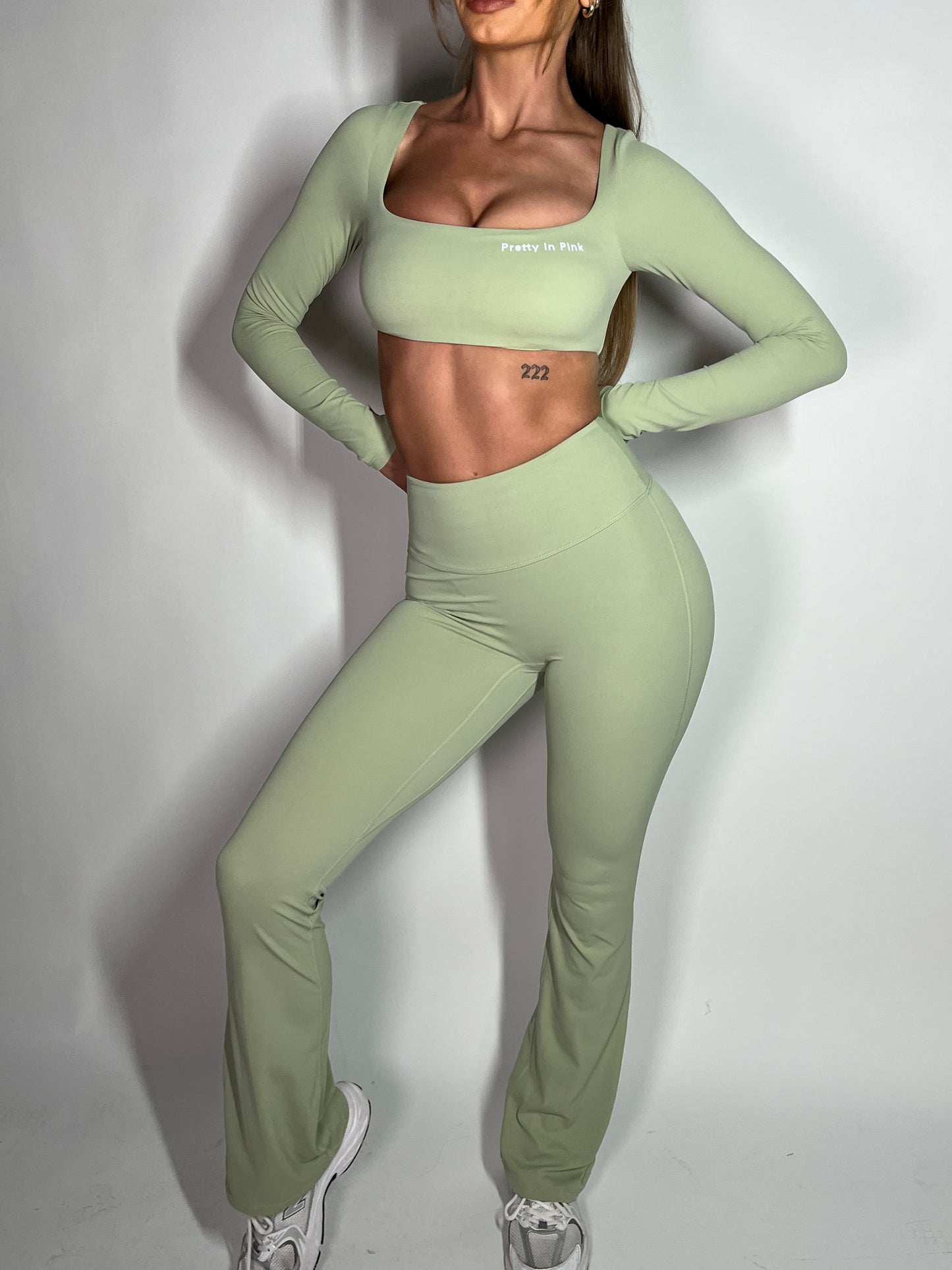 GYM GIRL ERA EXCLUSIVE Olive Sculpt flared trousers