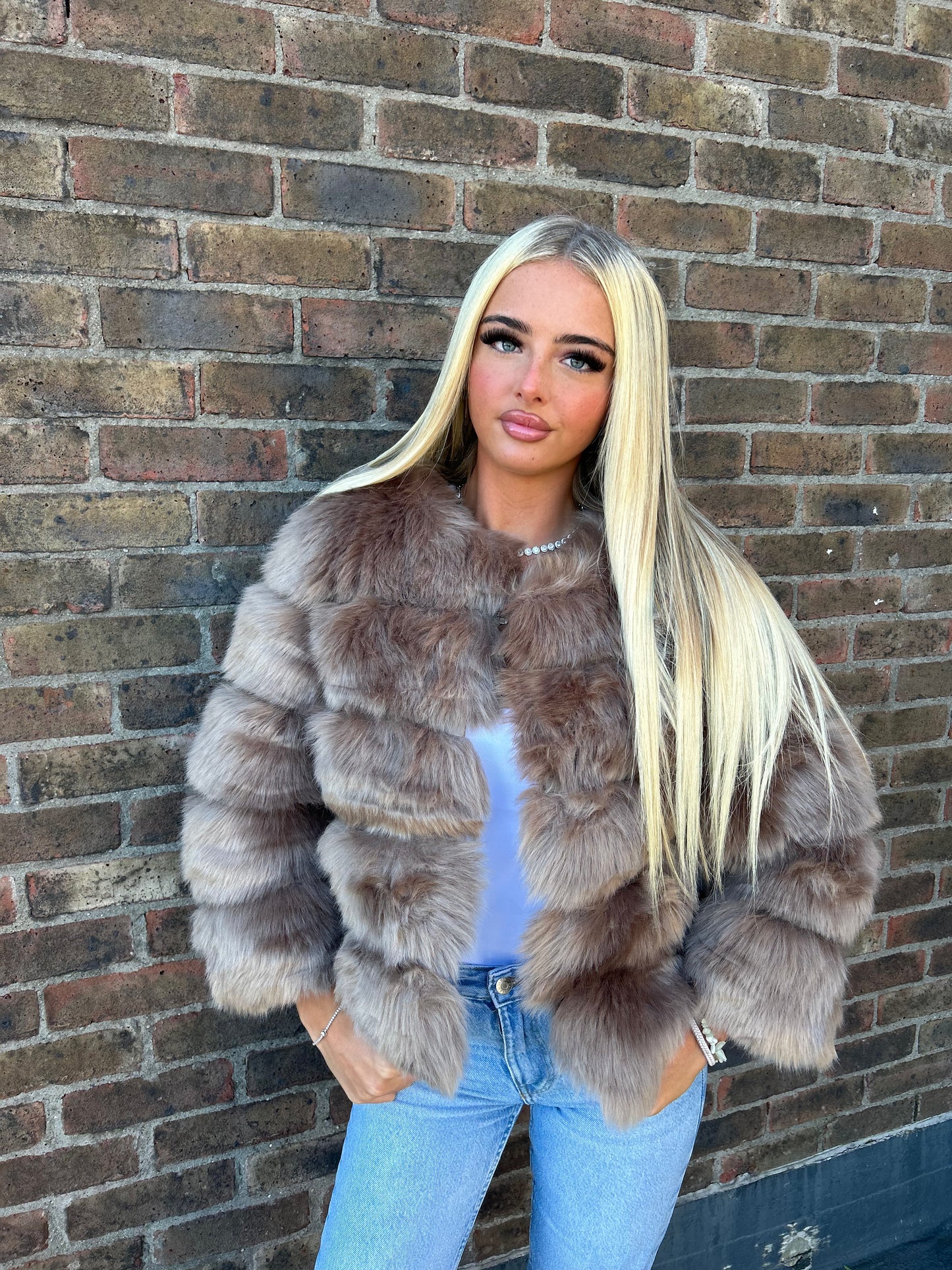 Brown faux fur 3/4 sleeve coat