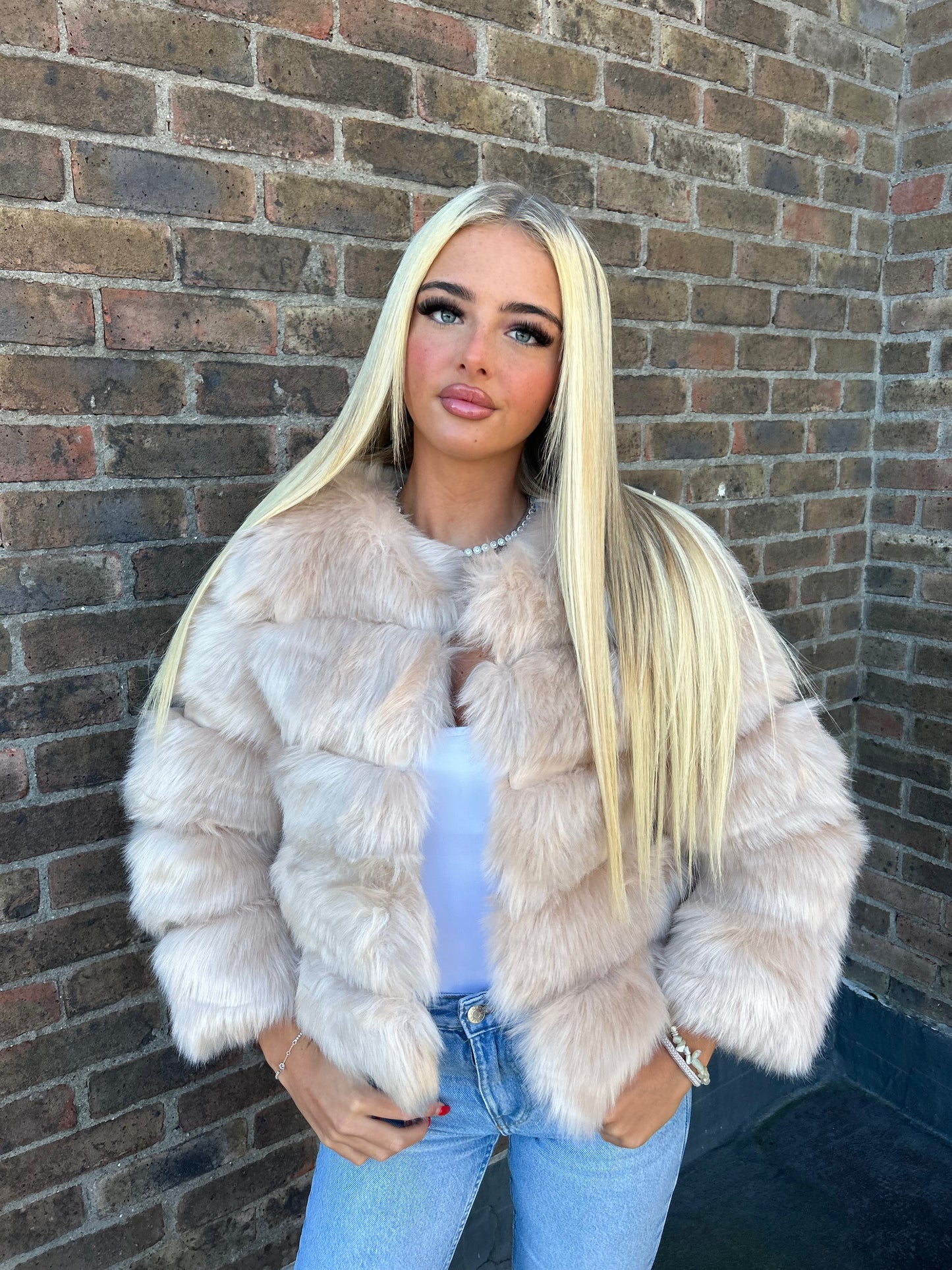 Luxury Cream Faux fur 3/4 length sleeve fur coat
