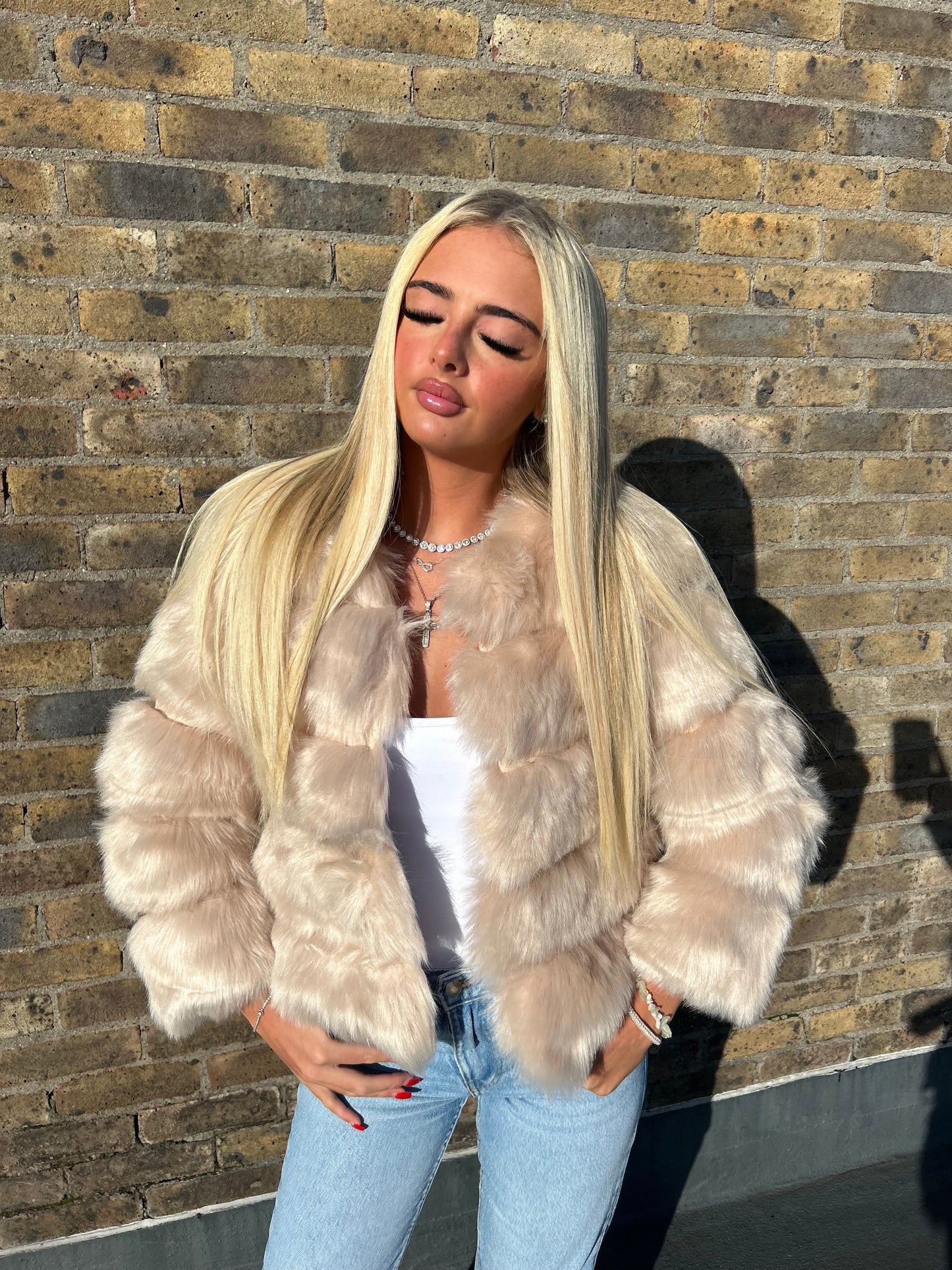 Luxury Cream Faux fur 3/4 length sleeve fur coat