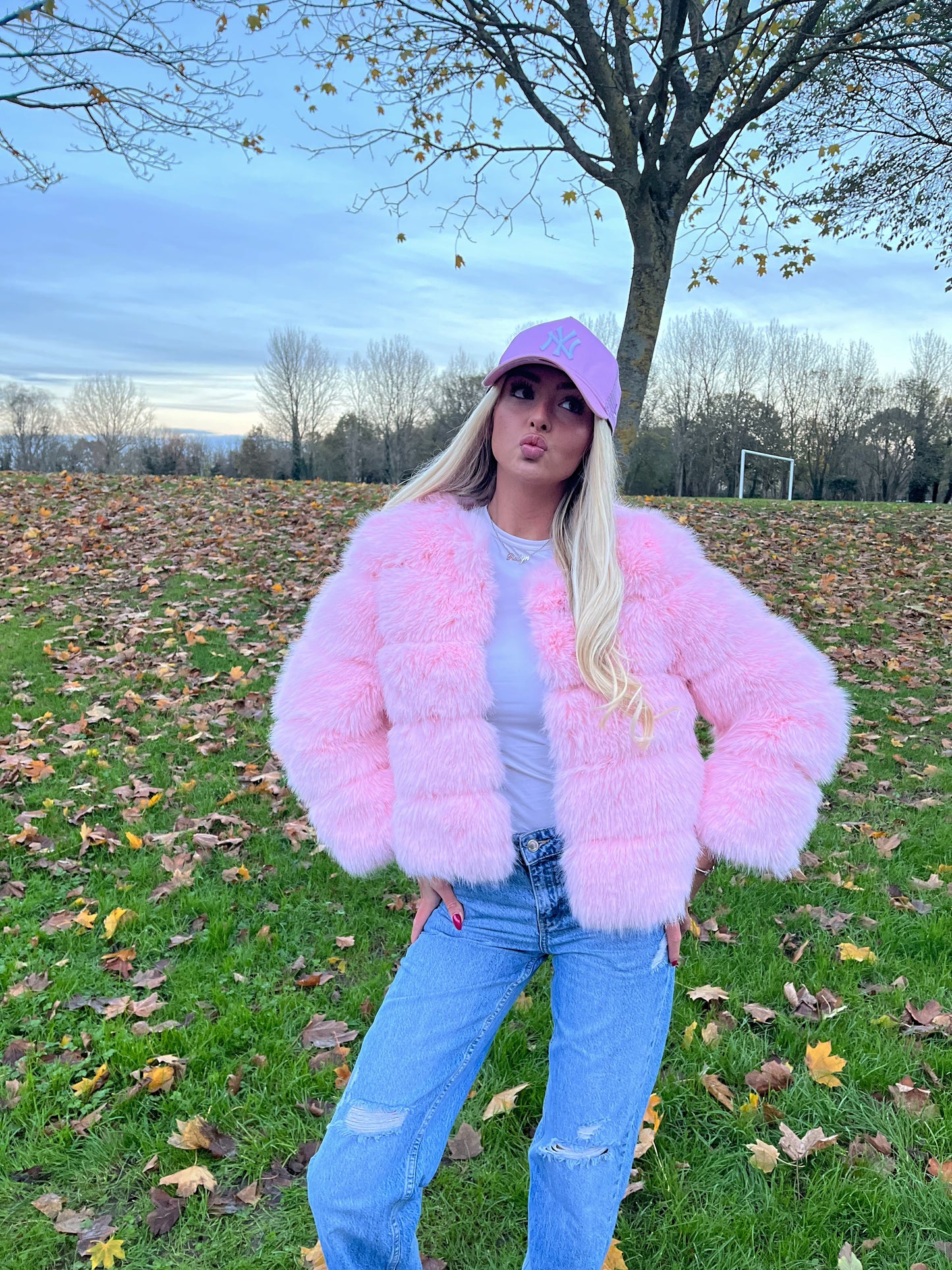 Luxury pink 3/4 sleeve faux fur coat