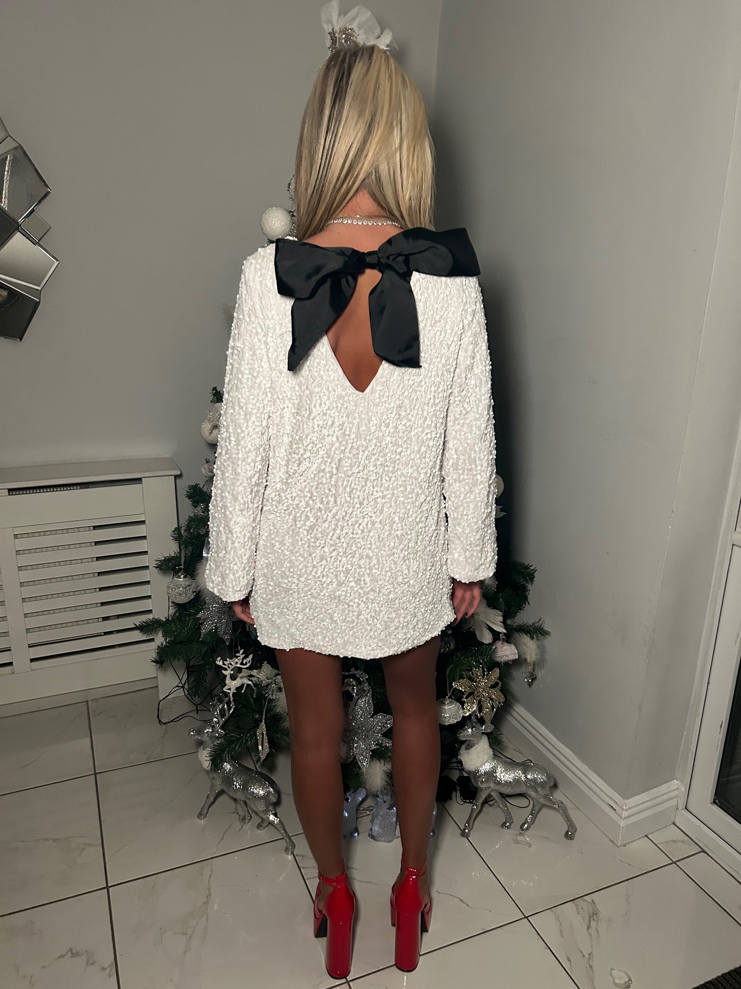 White sequins bow dress