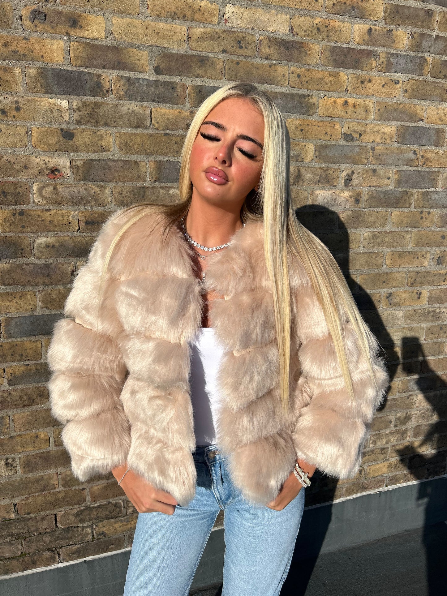 Luxury Cream Faux fur 3/4 length sleeve fur coat