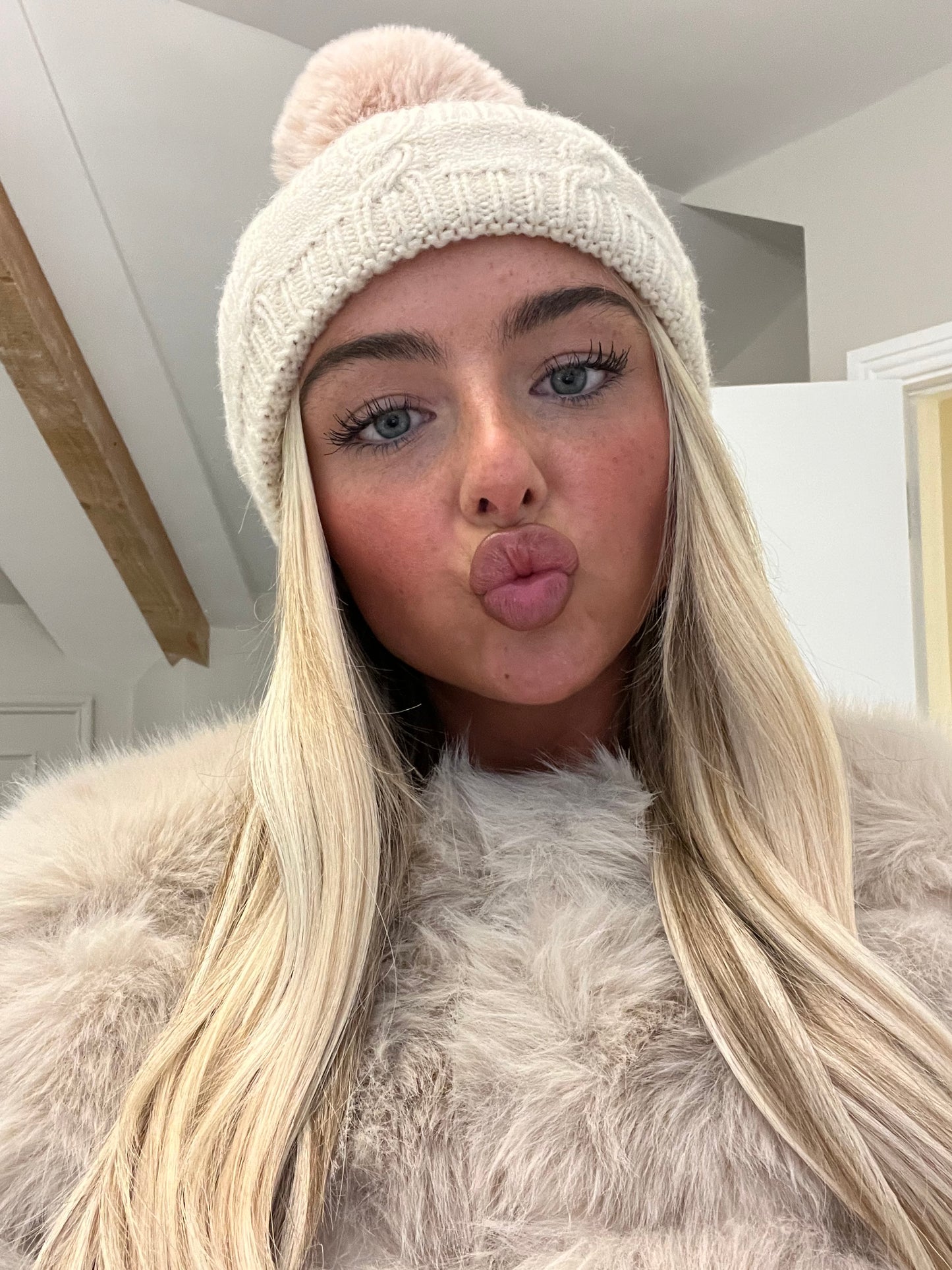 Cream cable knit fleece lined hat