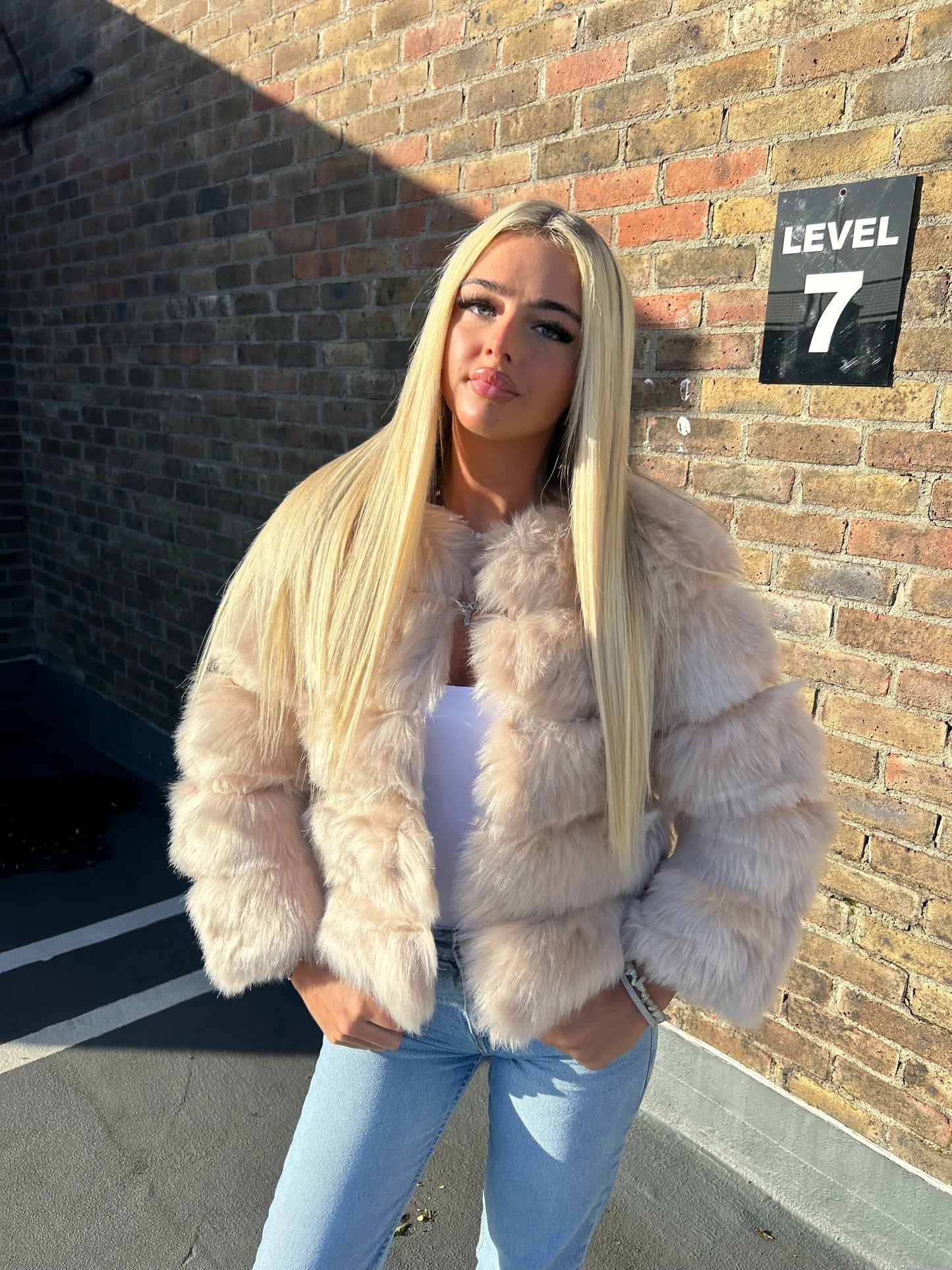 Luxury Cream Faux fur 3/4 length sleeve fur coat
