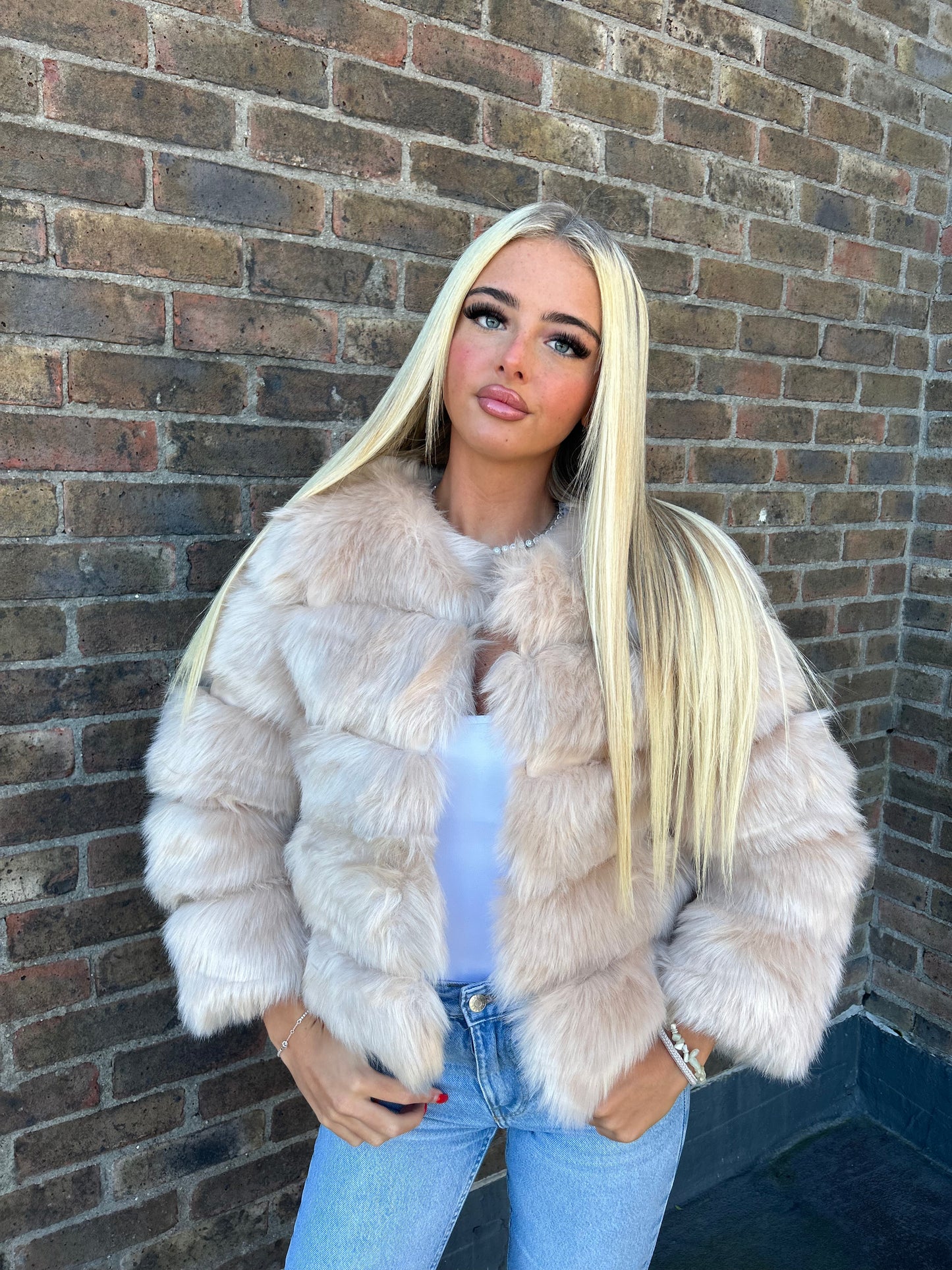 Luxury Cream Faux fur 3/4 length sleeve fur coat